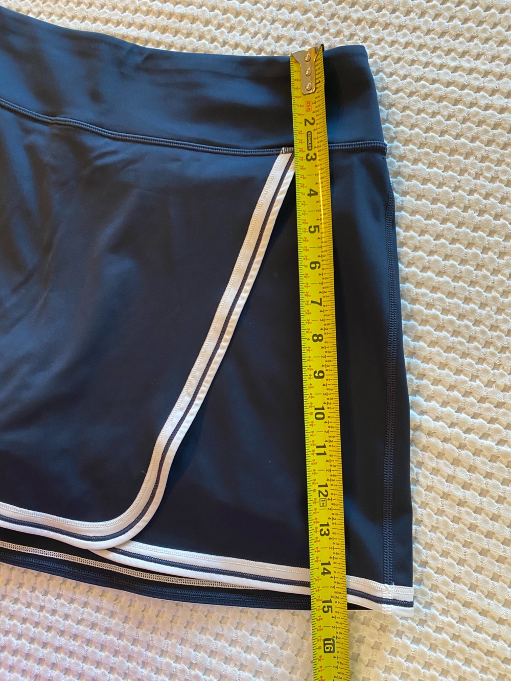 Athleta Crosscourt High Rise Tipped 14" Skort Navy & White Medium - Picture 5 of 9